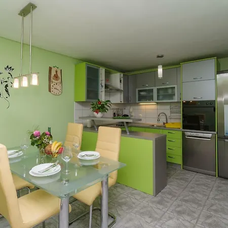 Sarar קריקווניצה