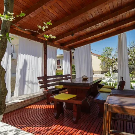 Apartment Sarar