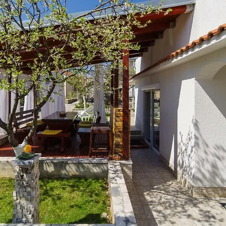 Sarar Apartman *